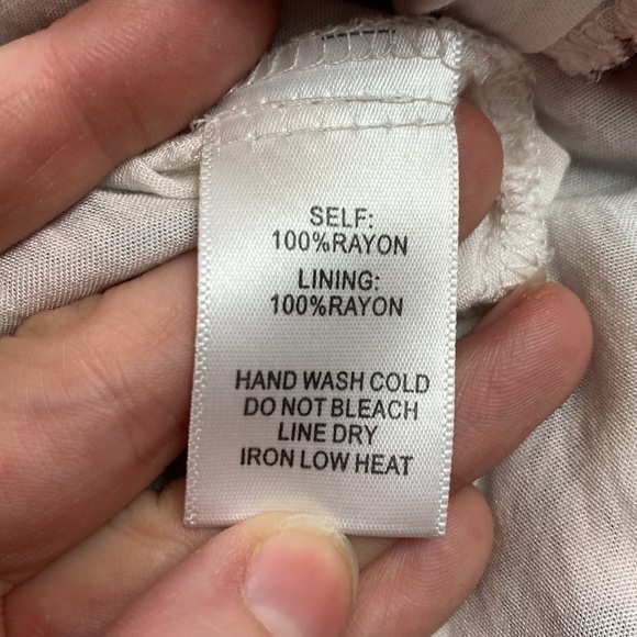 Lulu’s Floral Sleeveless Shift Dress Size Medium - Picture 4 of 7